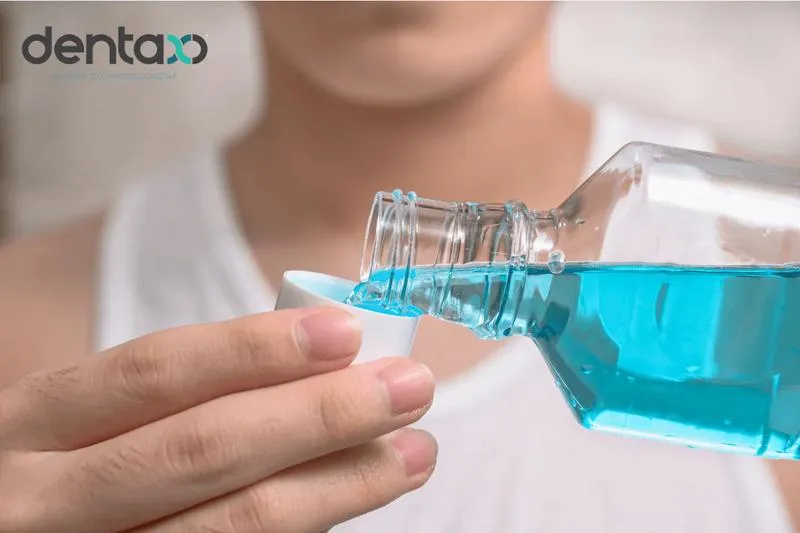 Płukanie jamy ustnej – wybór najlepszych produktów dla dzieci i seniorów