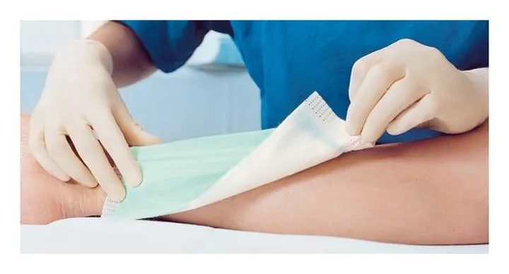 Opatrunki alginianowe